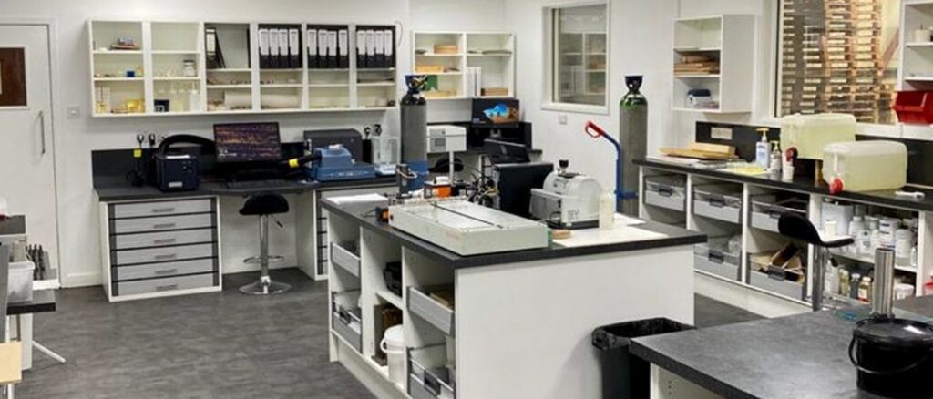 Laboratory for Epoxy Custom Formulating